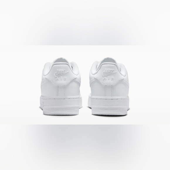 NIKE Size 5.5 Youth Boys White Air Force One Monotone Low-Rise Lace Up Sneakers - Picture 7 of 14